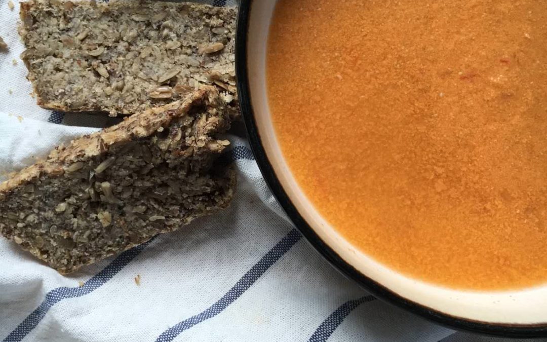 The Easiest (& Most Delicious) Roasted Tomato Soup