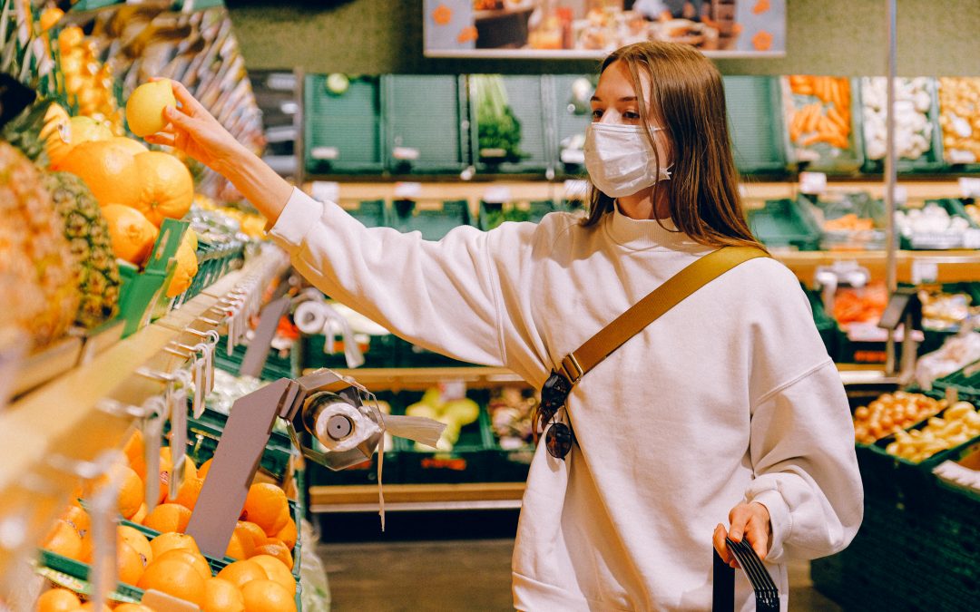 How to Eat Healthy and Stay Safe During a Pandemic
